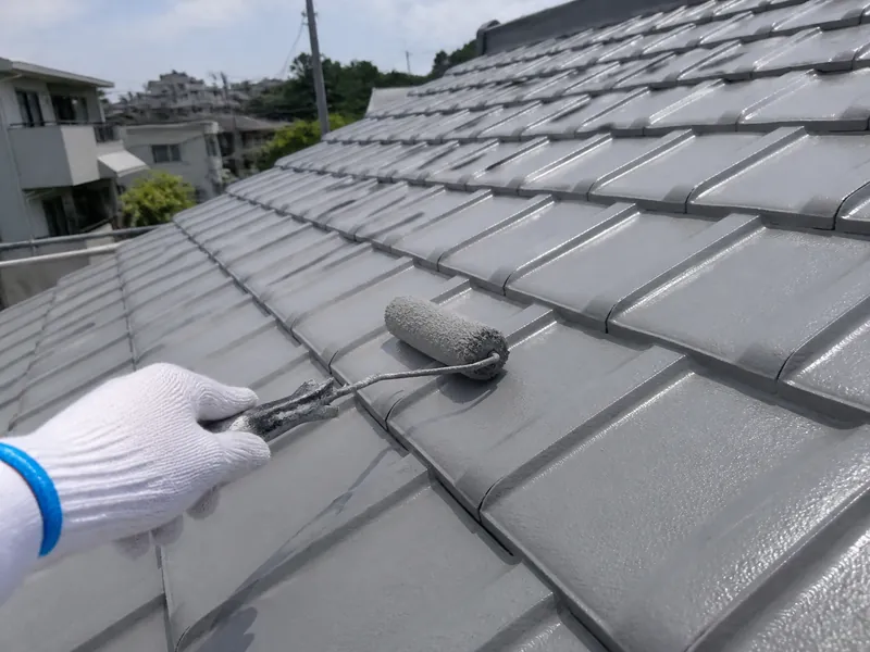 屋根の上塗り